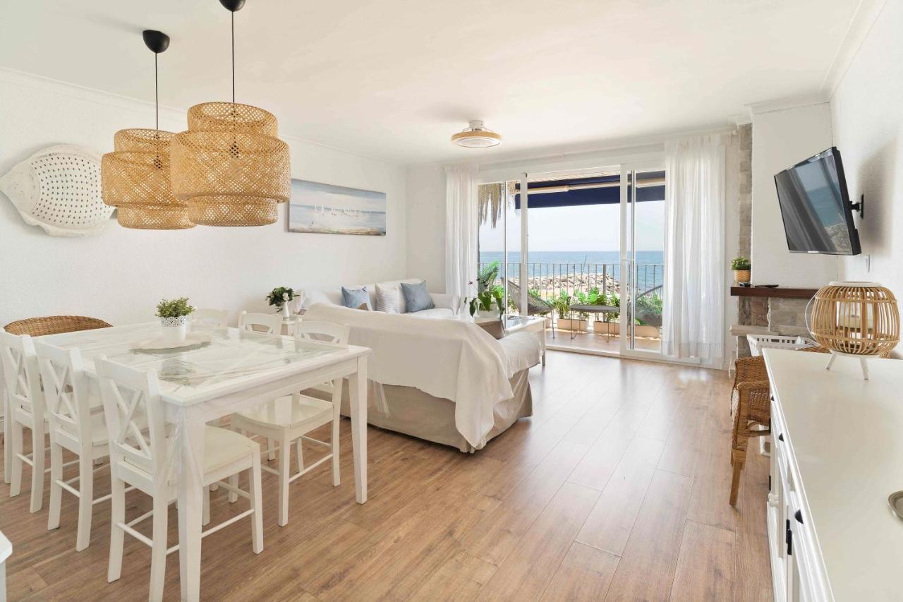 Apartamento Primera Linea De Mar Con Espectaculares Vistas Lägenhet Sant Pol De Mar Exteriör bild