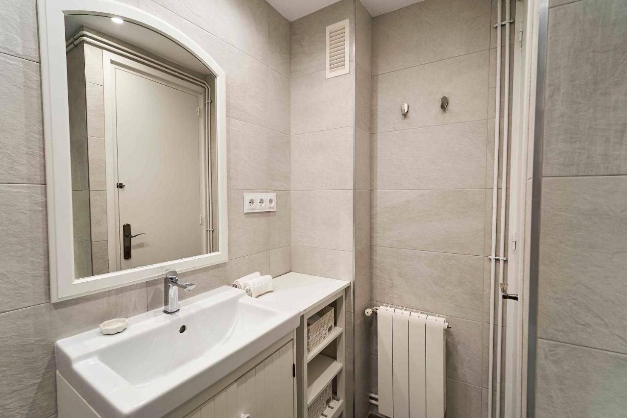 Apartamento Primera Linea De Mar Con Espectaculares Vistas Lägenhet Sant Pol De Mar Exteriör bild