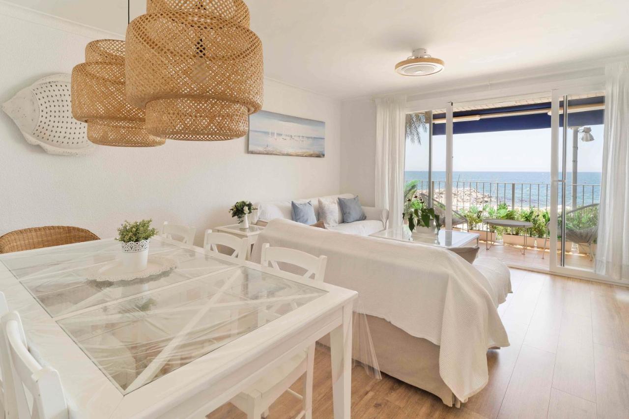 Apartamento Primera Linea De Mar Con Espectaculares Vistas Lägenhet Sant Pol De Mar Exteriör bild
